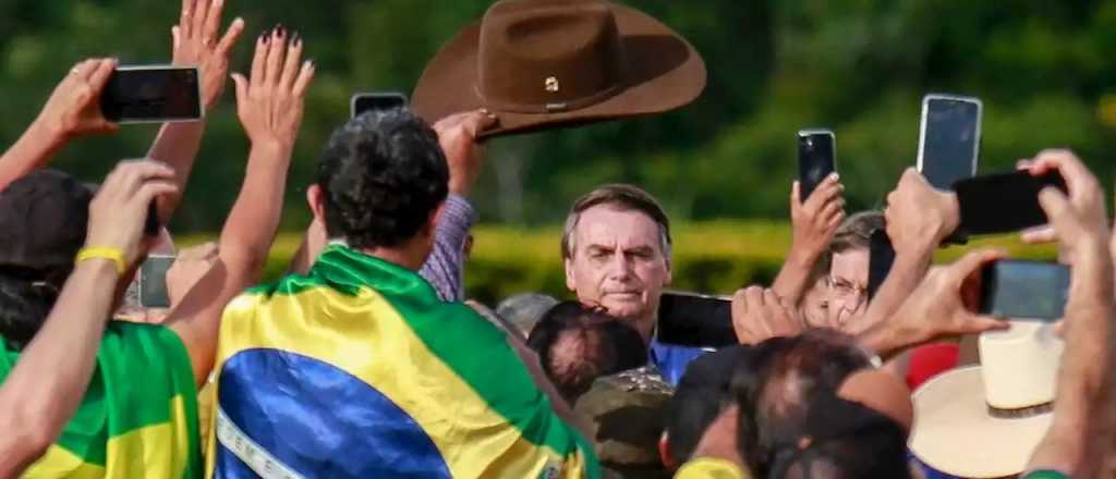 Luego de más de un mes en silencio, Bolsonaro confesó: "Me duele el alma"