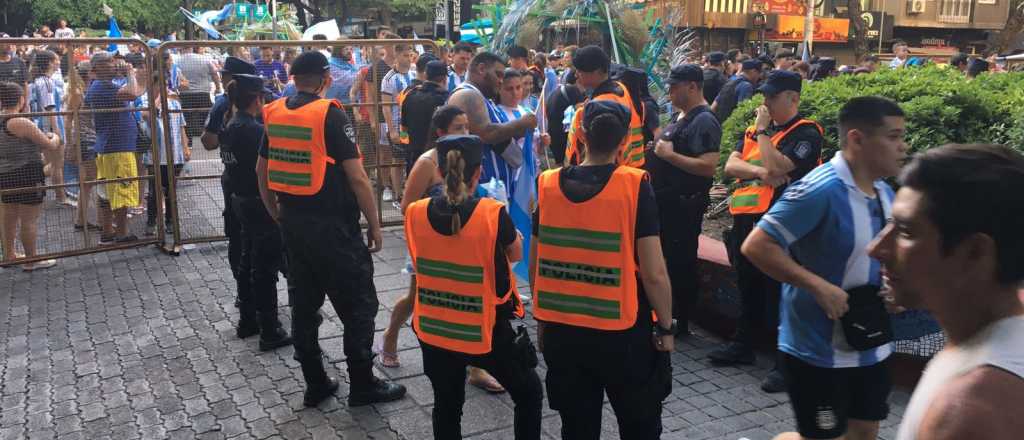 Policías heridos y 25 detenidos tras incidentes en los festejos en Mendoza
