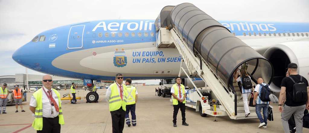 Ajuste en Aerolíneas: la empresa cobrará equipaje y elección de asiento 