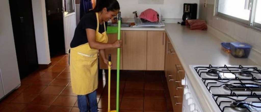 Empleadas domésticas: cuánto cobrarán por mes y por hora en agosto