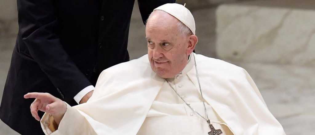 En su cumpleaños, el Papa afirma que se siente "usado" por los políticos