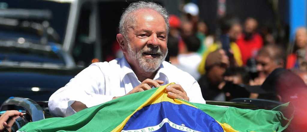 La sorprendente encuesta de Lula sobre por quién hincharán los brasileños