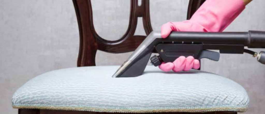 Truco infalible: los tips para eliminar manchas de las sillas de tela