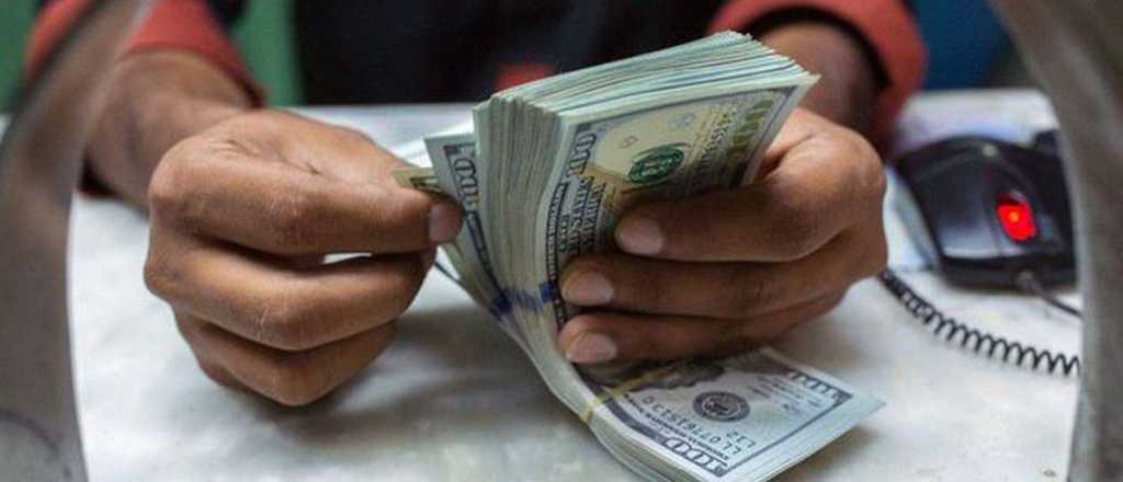 El blue sube otra vez y alcanza su valor máximo en 5 meses