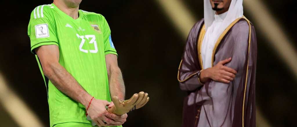 La fuerte advertencia del DT del Aston Villa para Dibu Mart&iacute;nez por sus festejos