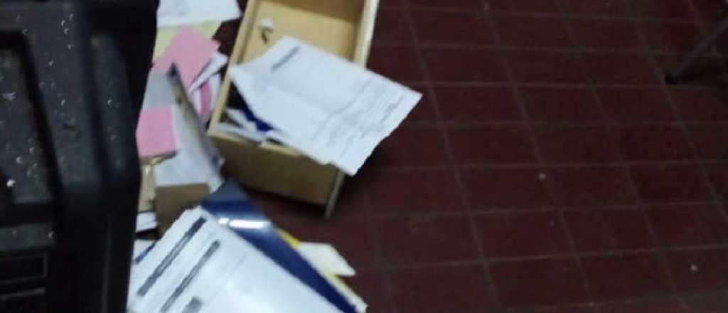 Delincuentes destrozaron un club de b&aacute;squet en Rivadavia