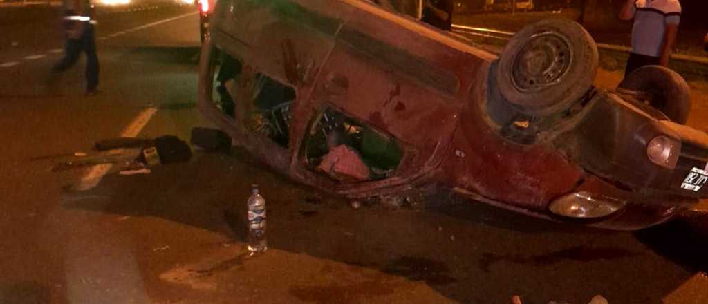 Videos: una mujer muerta en un accidente en la Ruta 7 en San Martín 