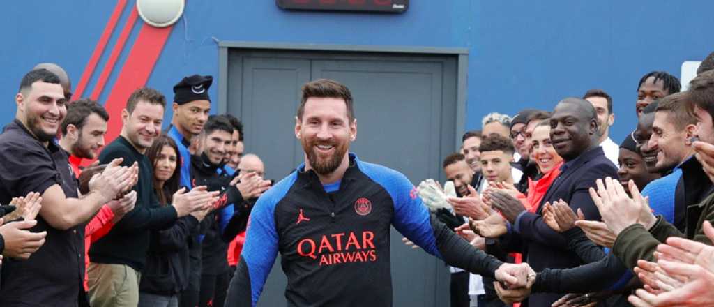 Pasillo de campeón y aplausos: Messi, recibido con honores en el PSG