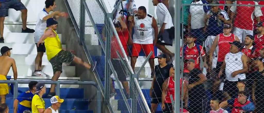 Incidentes entre hinchas de Independiente y Boca en San Juan