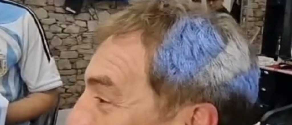 Santilli se hizo el "Dibu" y se ti&ntilde;&oacute; la bandera argentina en la cabeza