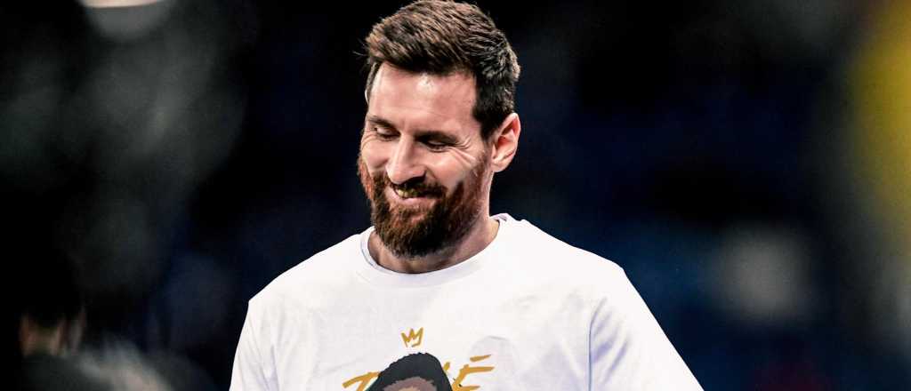 Gran ovación para Messi en su primer partido tras ganar el Mundial