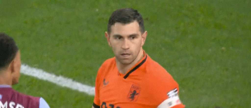 Video: atajad&oacute;n de locura del Dibu Mart&iacute;nez para delirio de toda la Premier