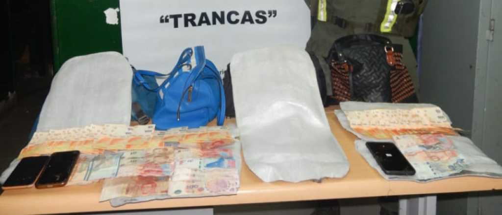 Dos mujeres traían más de 3 kilos y medio de cocaína a Mendoza