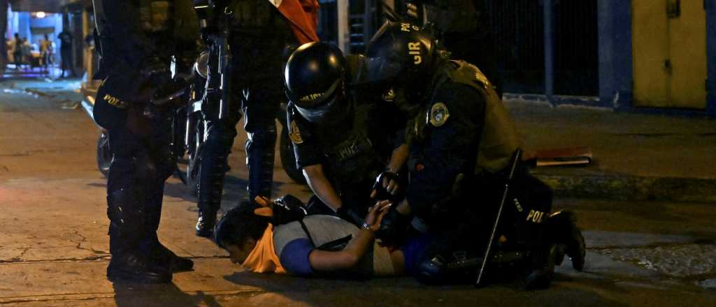 Por las protestas en Per&uacute; ya hay cerca de 400 detenidos