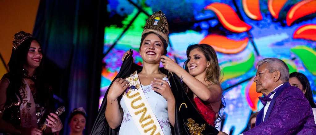 Junín coronó a Lourdes Servilla como su Reina de la Vendimia 2023