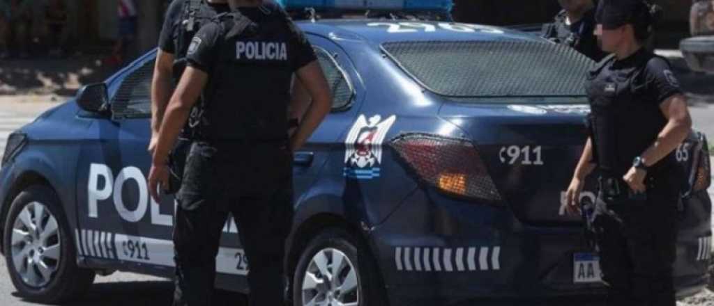 Encontraron indumentaria robada de un local del centro en Rivadavia