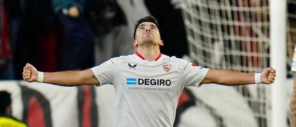 Video: golazo del Huevo Acuña para un triunfo vital del Sevilla