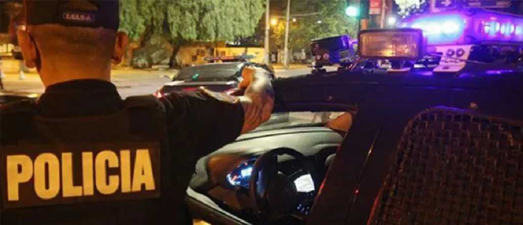 Asaltaron a una pareja en Las Heras: se llevaron una camioneta y dinero