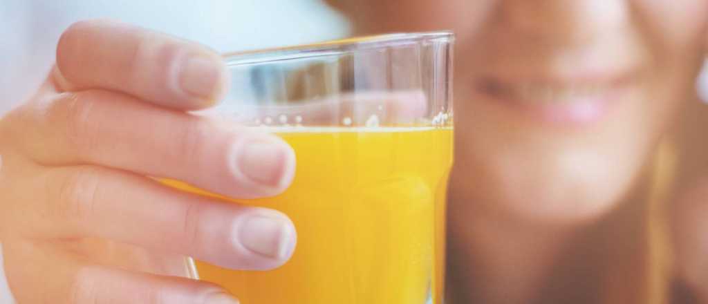 ¿Hay qué eliminar el jugo de naranja en el desayuno?
