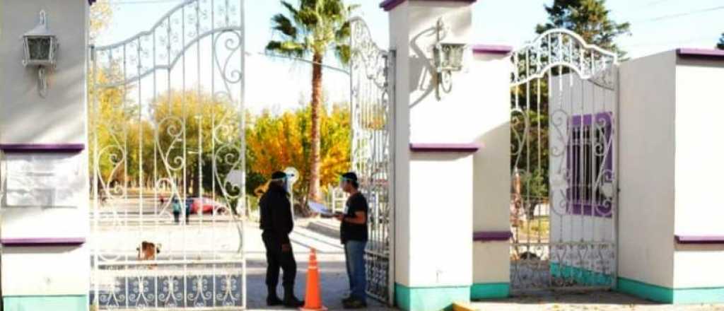 Un hombre tuvo una crisis en Rivadavia y fue reanimado por la policía