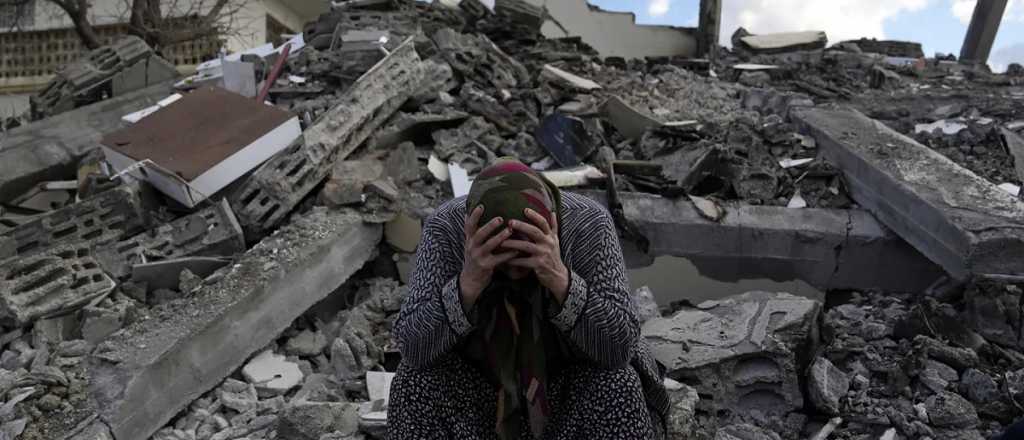 Ya son más de 20 mil los fallecidos por el terremoto en Turquía y Siria