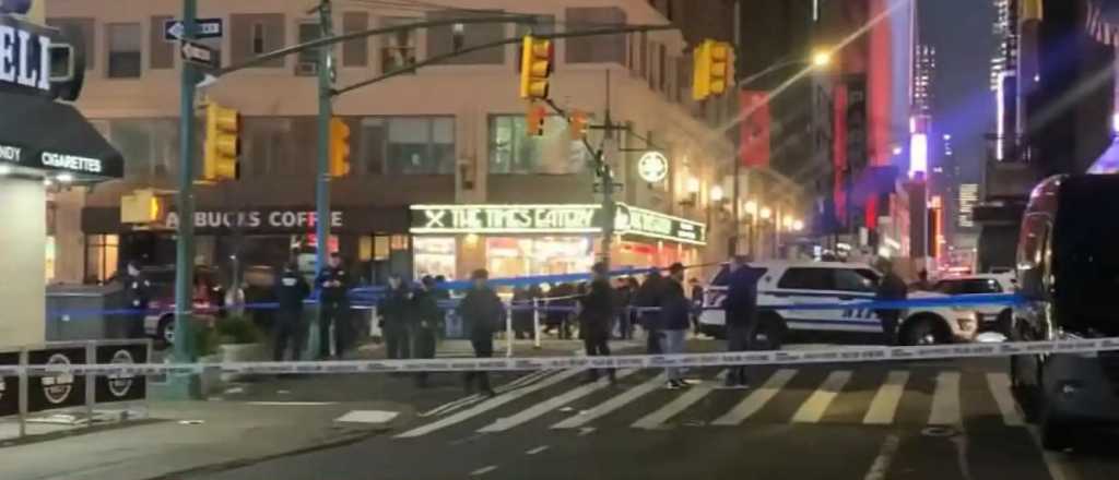Un joven de 22 años murió tras un tiroteo en Times Square