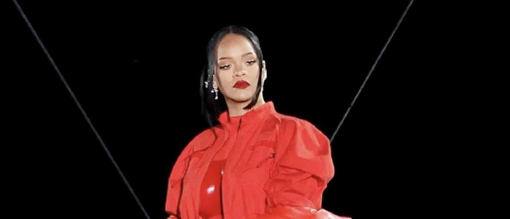 Superbowl: así fue el impactante show de medio tiempo de Rihanna 