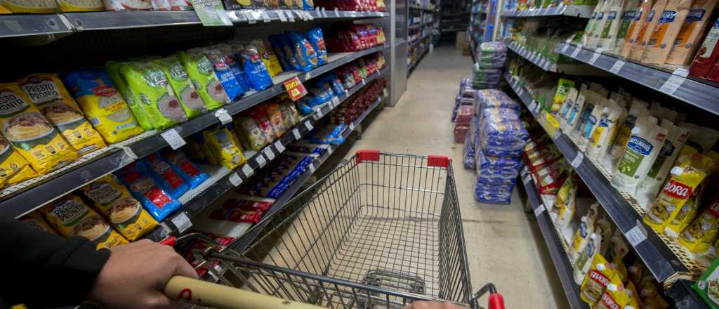 Según un ránking, sale $800 mil llenar un changuito y Mendoza es barata