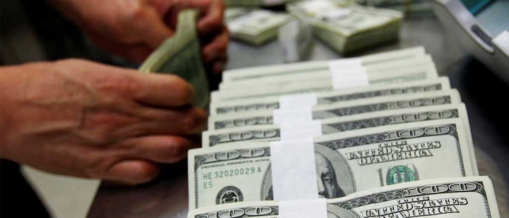 &iquest;A cu&aacute;nto cotiza el d&oacute;lar blue en Mendoza este jueves?