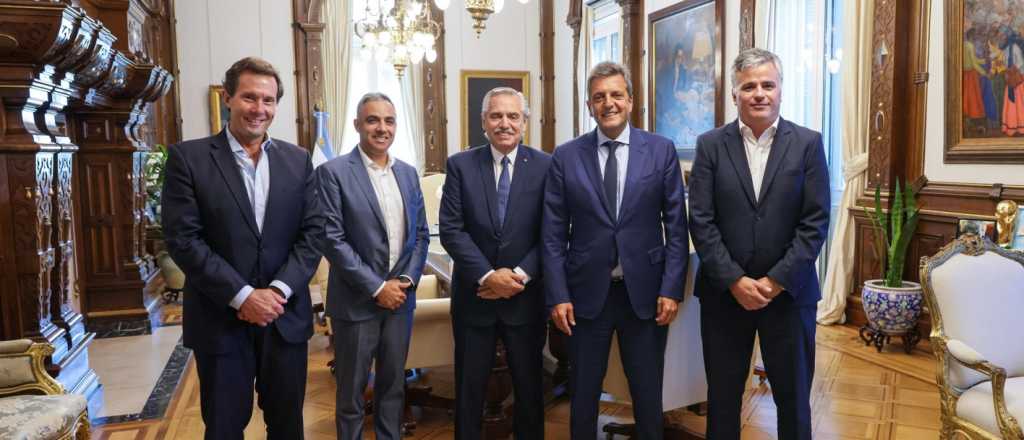 La reunión entre Alberto, Massa y referentes de bodegas de Mendoza