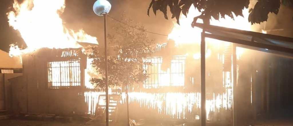 Un incendio provocó graves pérdidas en una escuela de Palmira