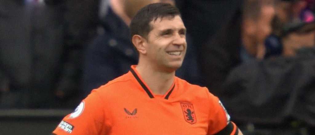 Video: ins&oacute;lito gol en contra del Dibu y derrota incre&iacute;ble del Aston Villa