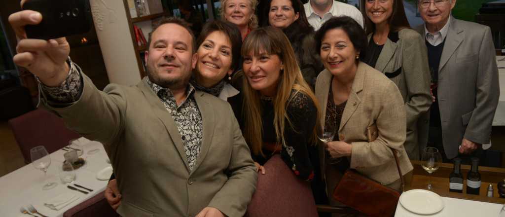 Vernissage &iacute;ntimo (y muy divertido) para culminar la muestra de Testasecca 