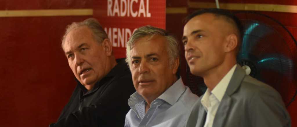 Cornejo presentó a sus dos candidatos para recuperar la intendencia de La Paz
