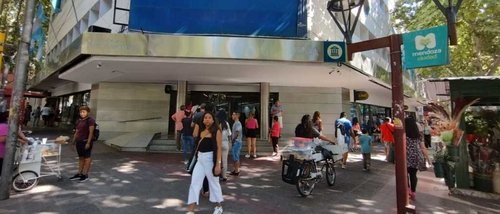 Cierre de sucursales: qué pasará con los empleados del Nación en Mendoza