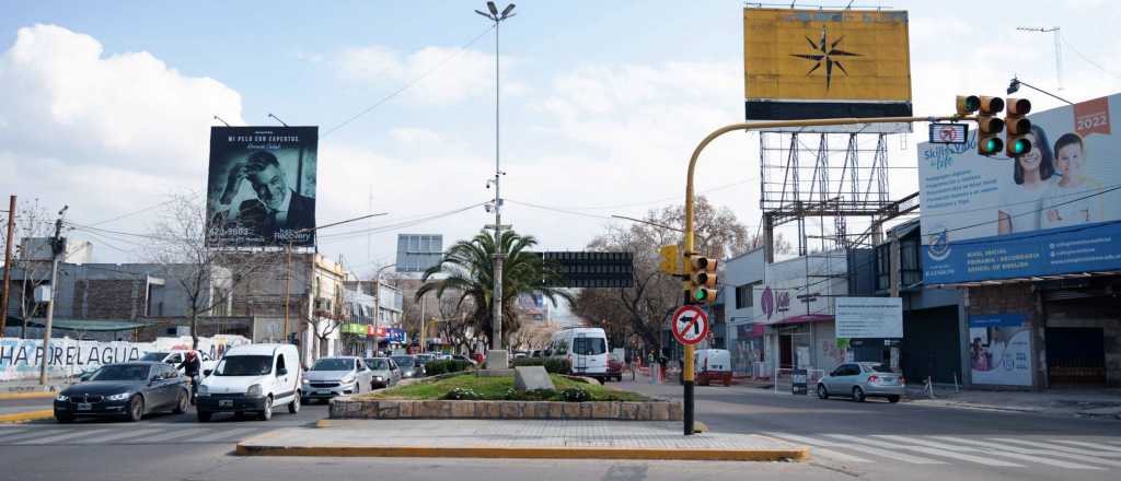 Cambian el sentido de circulación de dos carriles de José Vicente Zapata 