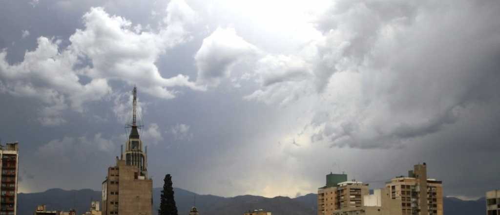Alerta de zonda, tormentas y posible granizo en Mendoza