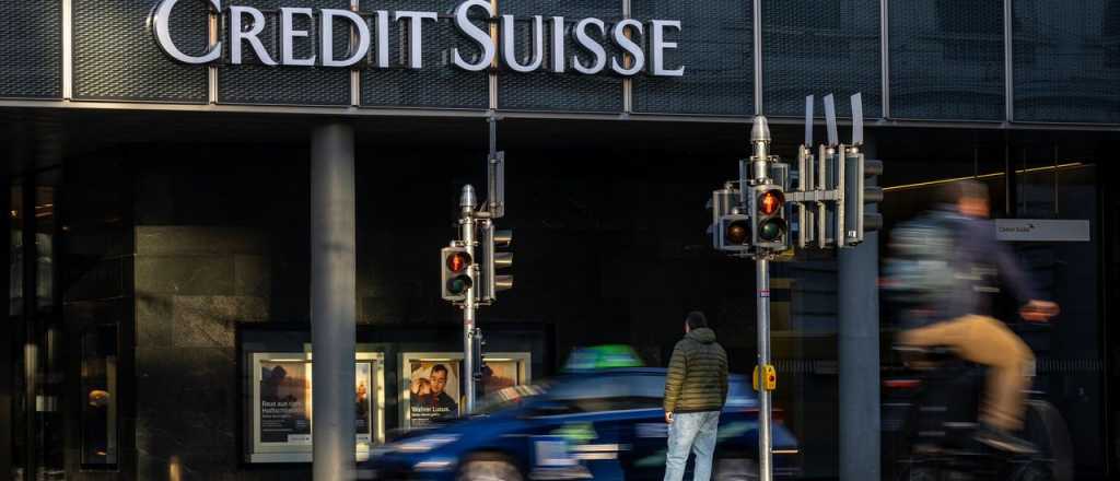 Credit Suisse se desploma y arrastra a los bancos europeos
