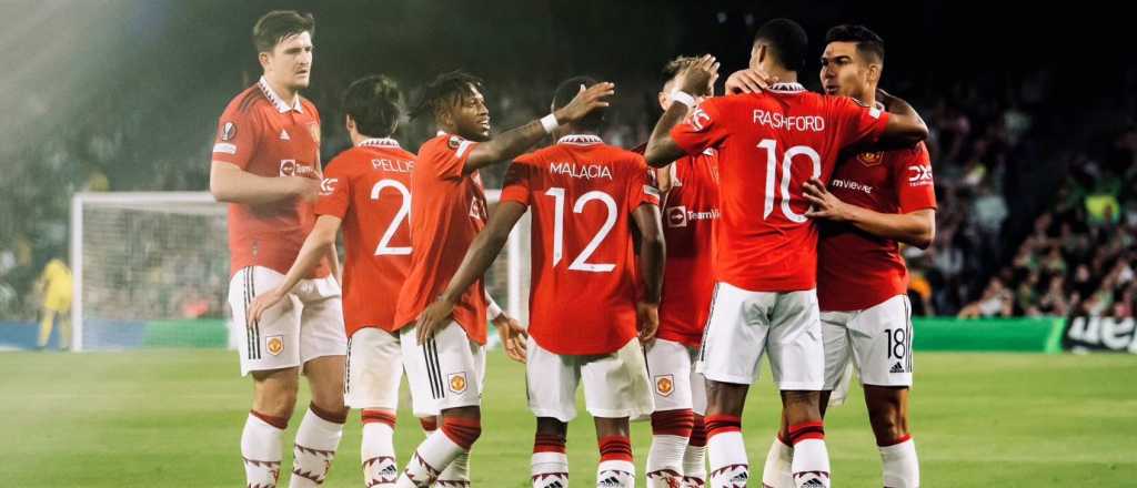 Con Lisandro Mart&iacute;nez, el United se meti&oacute; en cuartos de final