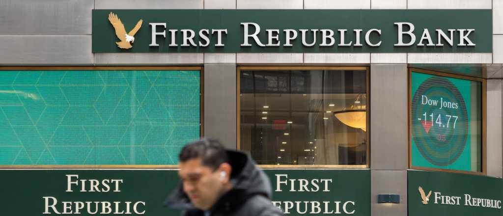Grandes bancos salen al rescate del First Republic Bank