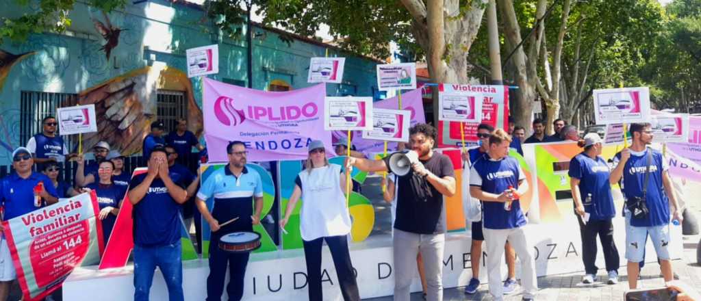 Empleados gastron&oacute;micos marcharon despu&eacute;s del ataque a la moza