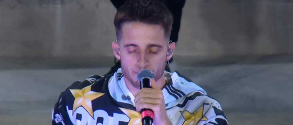 Video: emotiva presentaci&oacute;n de Wos en la fiesta de los campeones