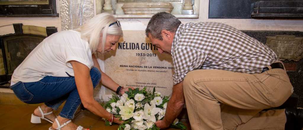 Ciudad trasladó los restos de Nélida Gutiérrez al Pabellón de los Notables