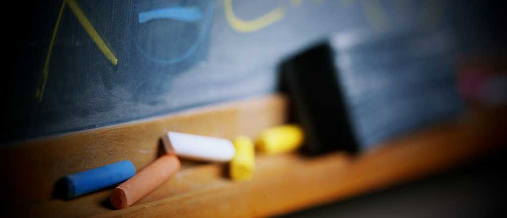 El saludo de un profesor ingresando al aula que se hizo viral