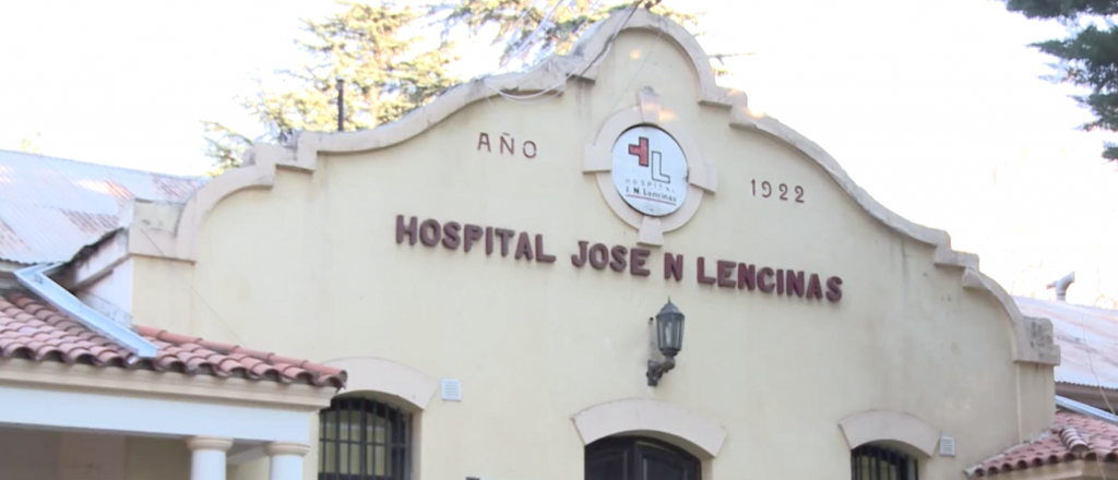 Dos hinchas de la Lepra se tirotearon con la policía en el Hospital Lencinas