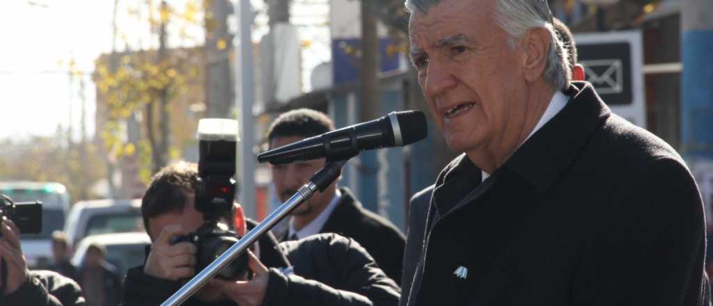 Gioja trat&oacute; de "boludo" a Macri