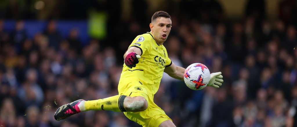 Video: show de atajadas del Dibu Mart&iacute;nez y triunfazo ante Chelsea