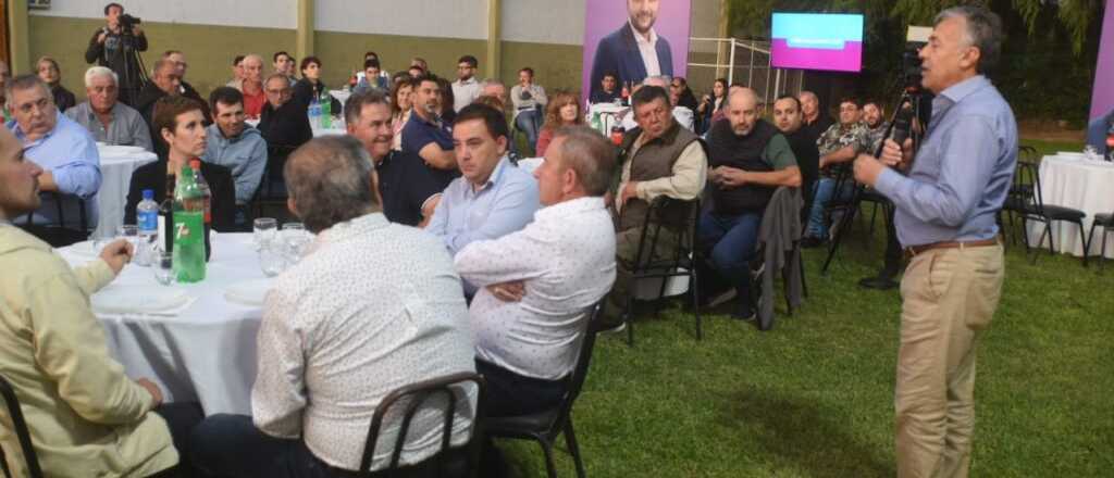 En Maip&uacute;, le contestaron a Cornejo: "Menos campa&ntilde;a y m&aacute;s gesti&oacute;n"