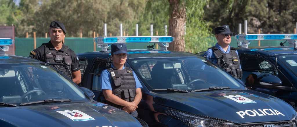 Prorrogan la licitaci&oacute;n para comprar 100 autos en el Ministerio de Seguridad