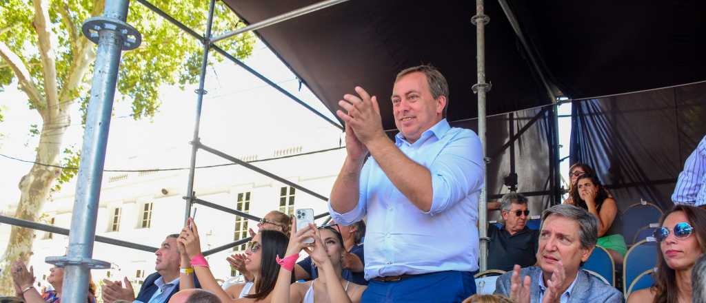 Mart&iacute;n Aveiro, biograf&iacute;a e historia